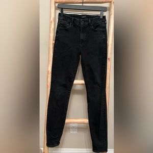 MOTHER High Waisted Looker jeans